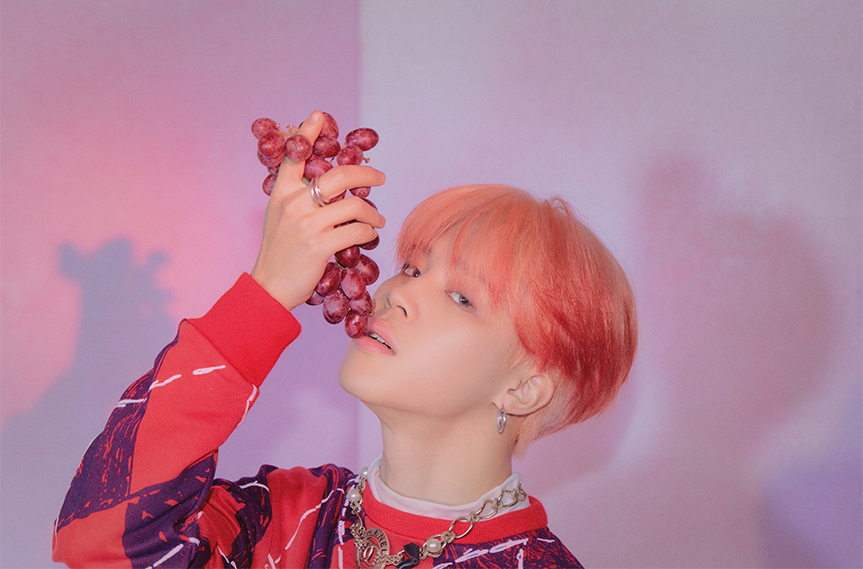 CONCEPT PHOTO 3; BTS(防弾少年団)メンバーJIMINの写真です。(3/8)