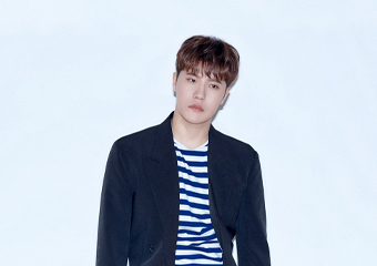 LEE HYUN