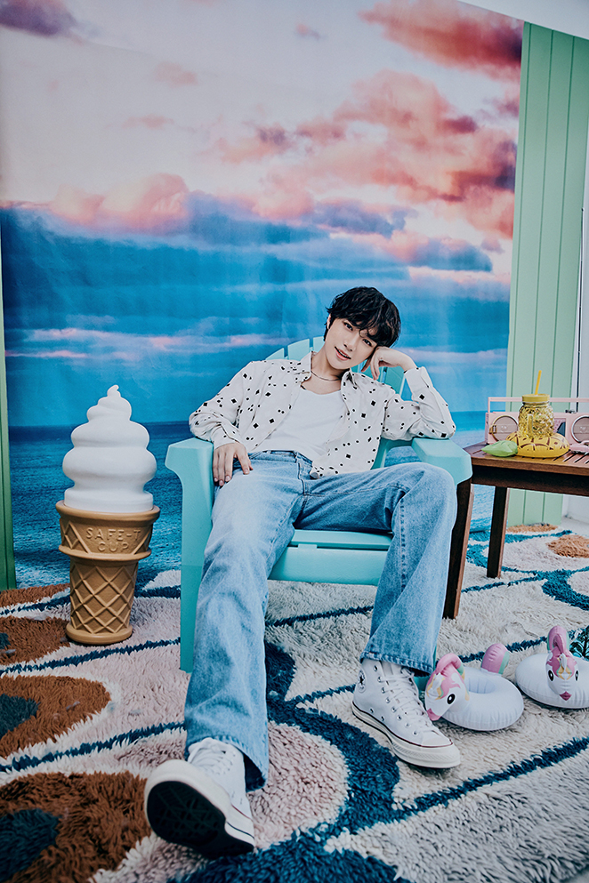 AR-Beomgyu; Photo of TOMORROW X TOGETHER member BEOMGYU.