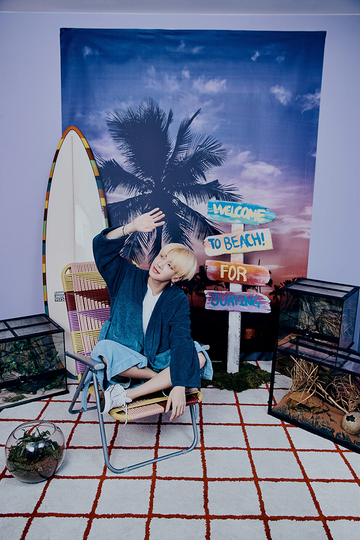 AR-Yeonjun; Photo of TOMORROW X TOGETHER member TAEHYUN.