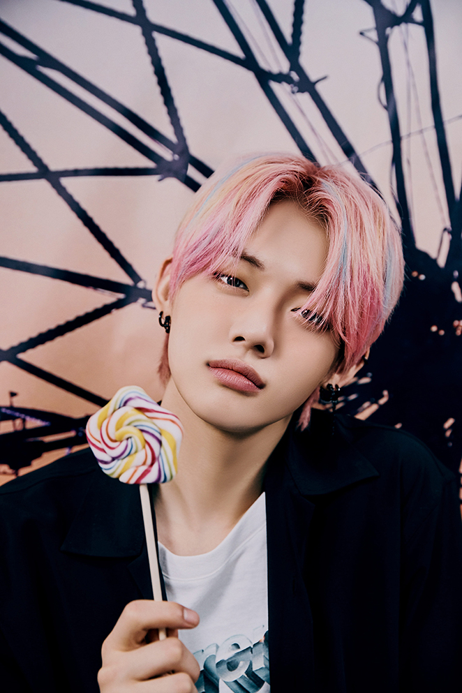 AR-Yeonjun; Photo of TOMORROW X TOGETHER member YEONJUN.