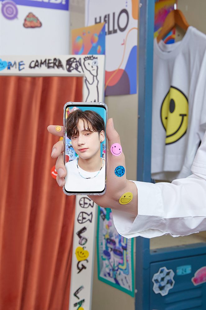 R-Hueningkai; Photo of TOMORROW X TOGETHER member HUENINGKAI.