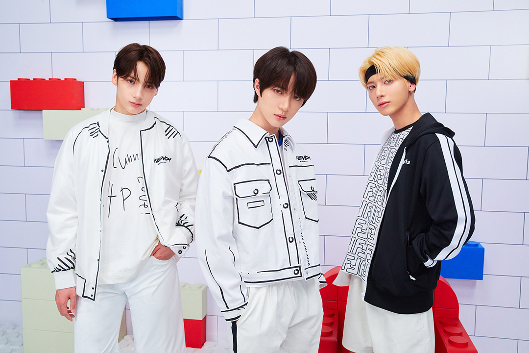 VR-Hueningkai; Photo of TOMORROW X TOGETHER member HUENINGKAI.