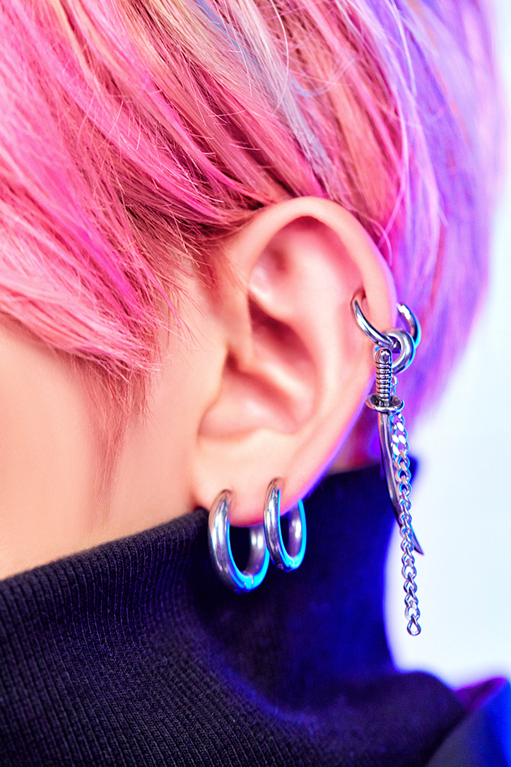 VR-Yeonjun; Photo of TOMORROW X TOGETHER member YEONJUN.