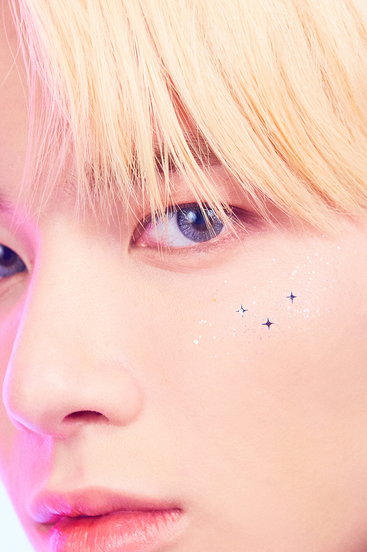 VR-Taehyun; Photo of TOMORROW X TOGETHER member TAEHYUN.