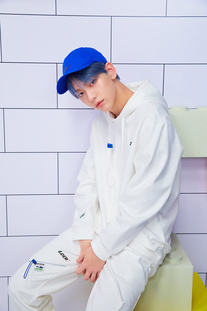 VR-Soobin; Photo of TOMORROW X TOGETHER member SOOBIN.