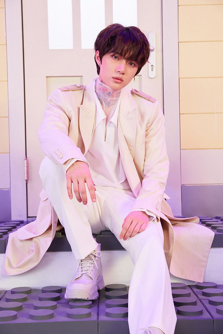 VR-Beomgyu; Photo of TOMORROW X TOGETHER member BEOMGYU.