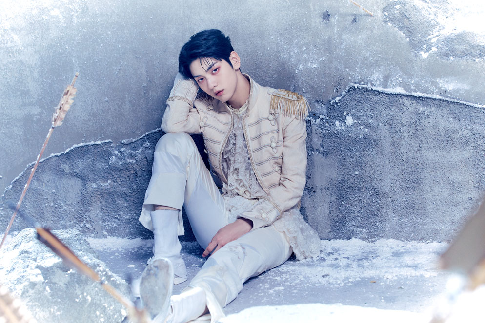 TOMORROW X TOGETHER 멤버 수빈의 사진입니다.