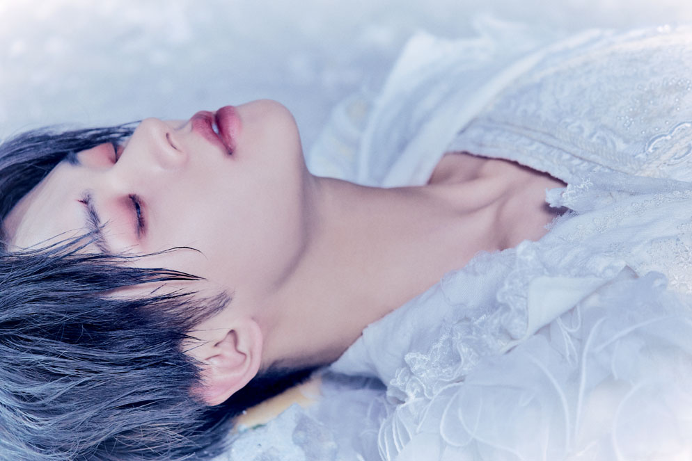 TOMORROW X TOGETHER 멤버 연준의 사진입니다.