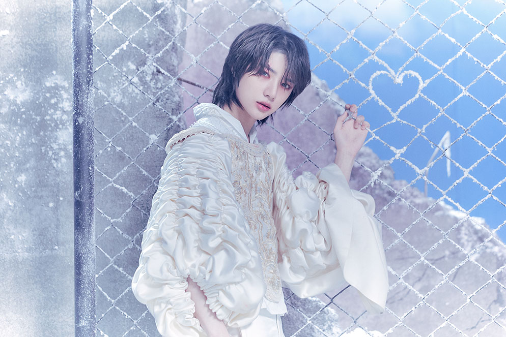 TOMORROW X TOGETHER 멤버 범규의 사진입니다.