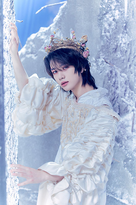 TOMORROW X TOGETHER 멤버 범규의 사진입니다.