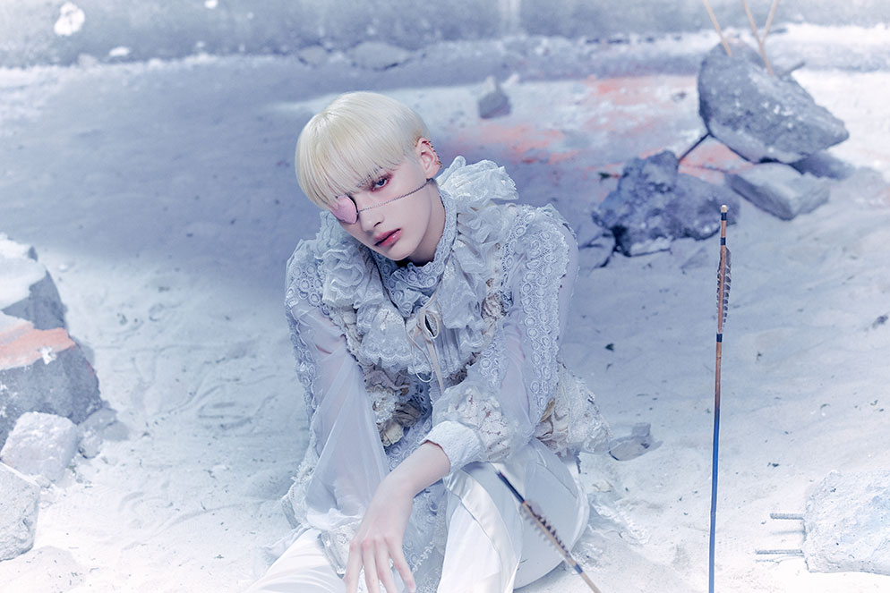 TOMORROW X TOGETHER 멤버 휴닝카이의 사진입니다.