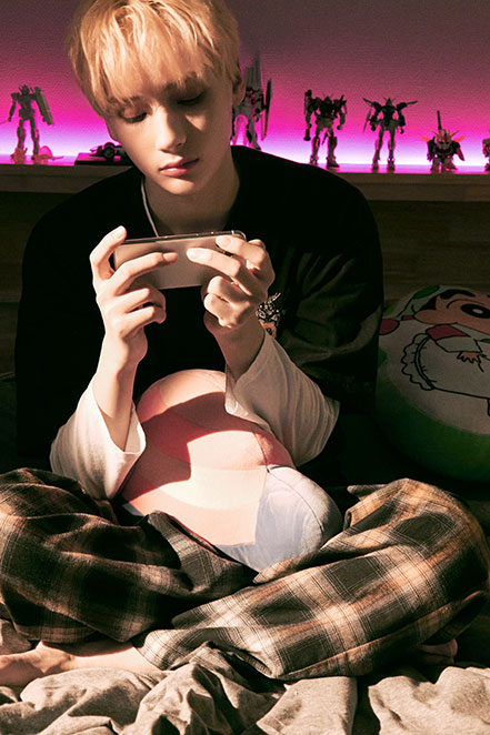 TOMORROW X TOGETHER 멤버 휴닝카이의 사진입니다.