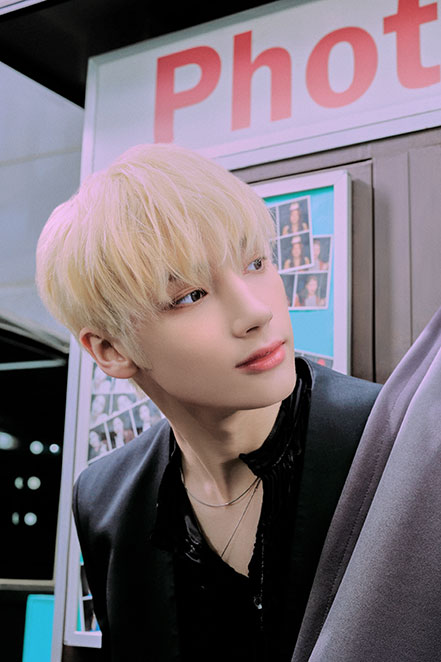 TOMORROW X TOGETHER 멤버 휴닝카이의 사진입니다.