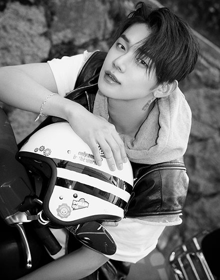 TOMORROW X TOGETHER 멤버 연준의 사진입니다.