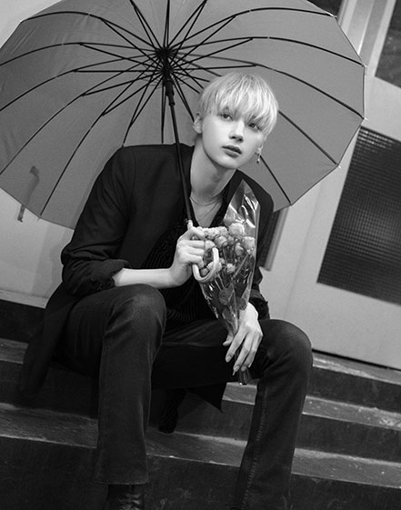 TOMORROW X TOGETHER 멤버 휴닝카이의 사진입니다.