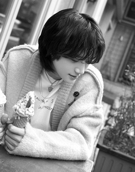 TOMORROW X TOGETHER 멤버 범규의 사진입니다.