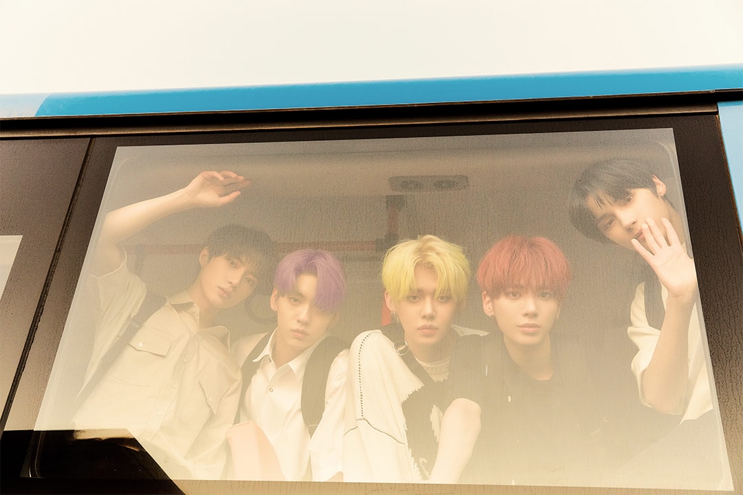 PORT-Group; Photo of TOMORROW X TOGETHER.